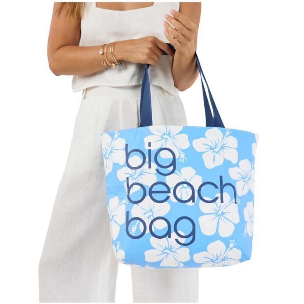 NWT Aloha Collection collab with Bloomingdale’s Day Tripper Bag RARE